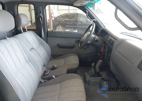 1999 Toyota Tacoma Base V6 (A4) from USA, damaged, VIN 4TAWN72N4XZ569478